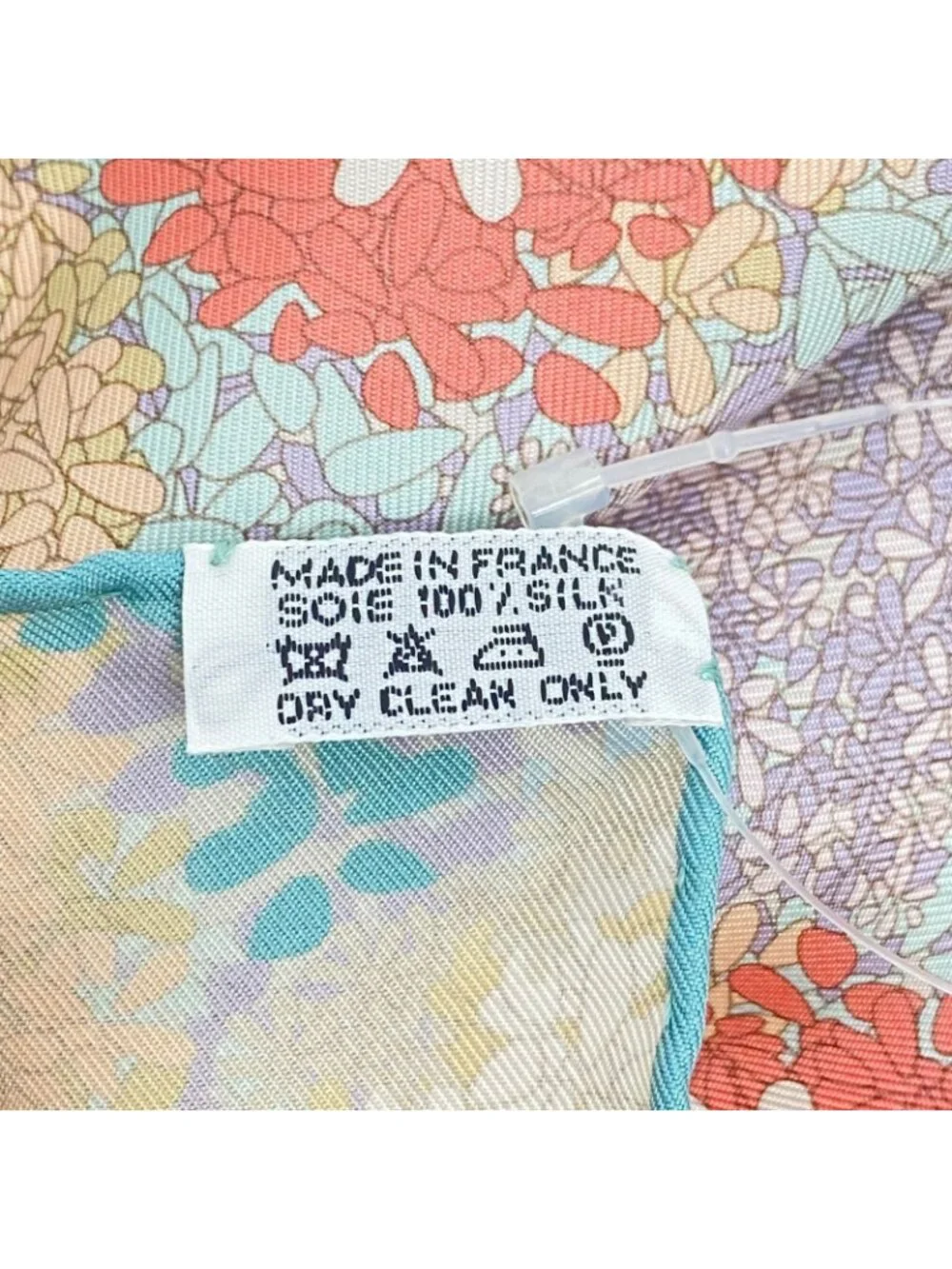 Hermes Carre 90 Scarf Silk Flower Offering Offrandes Dun Jour Multicolor - Picture 8 of 8